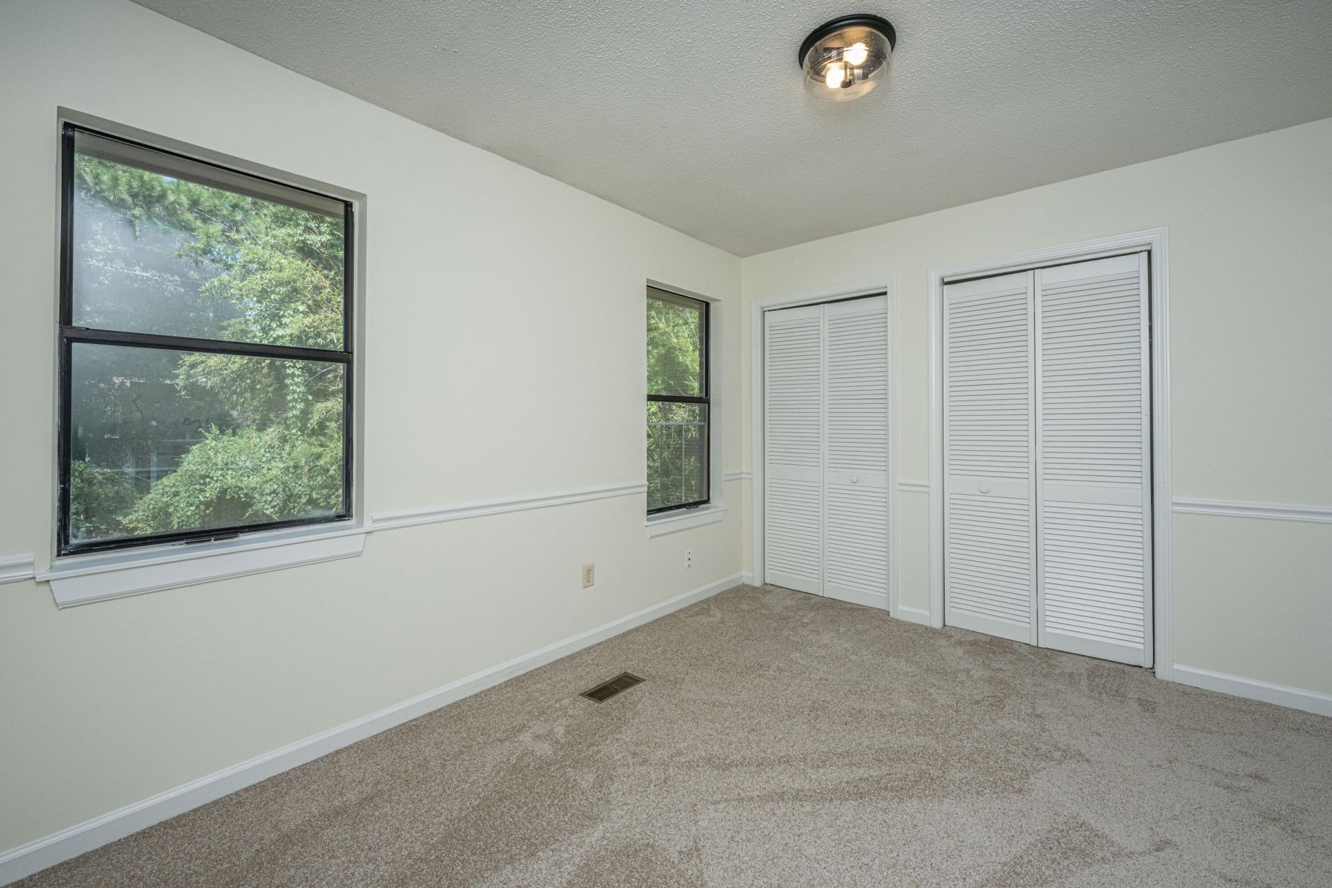 10 Bass Lane Photo 16