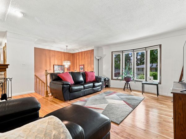 6505 Lincoln Avenue, Windsor Heights, IA 50324