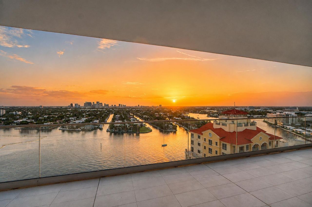 153 N Seabreeze Boulevard N, Unit 1803, Fort Lauderdale, FL 33304 Photo