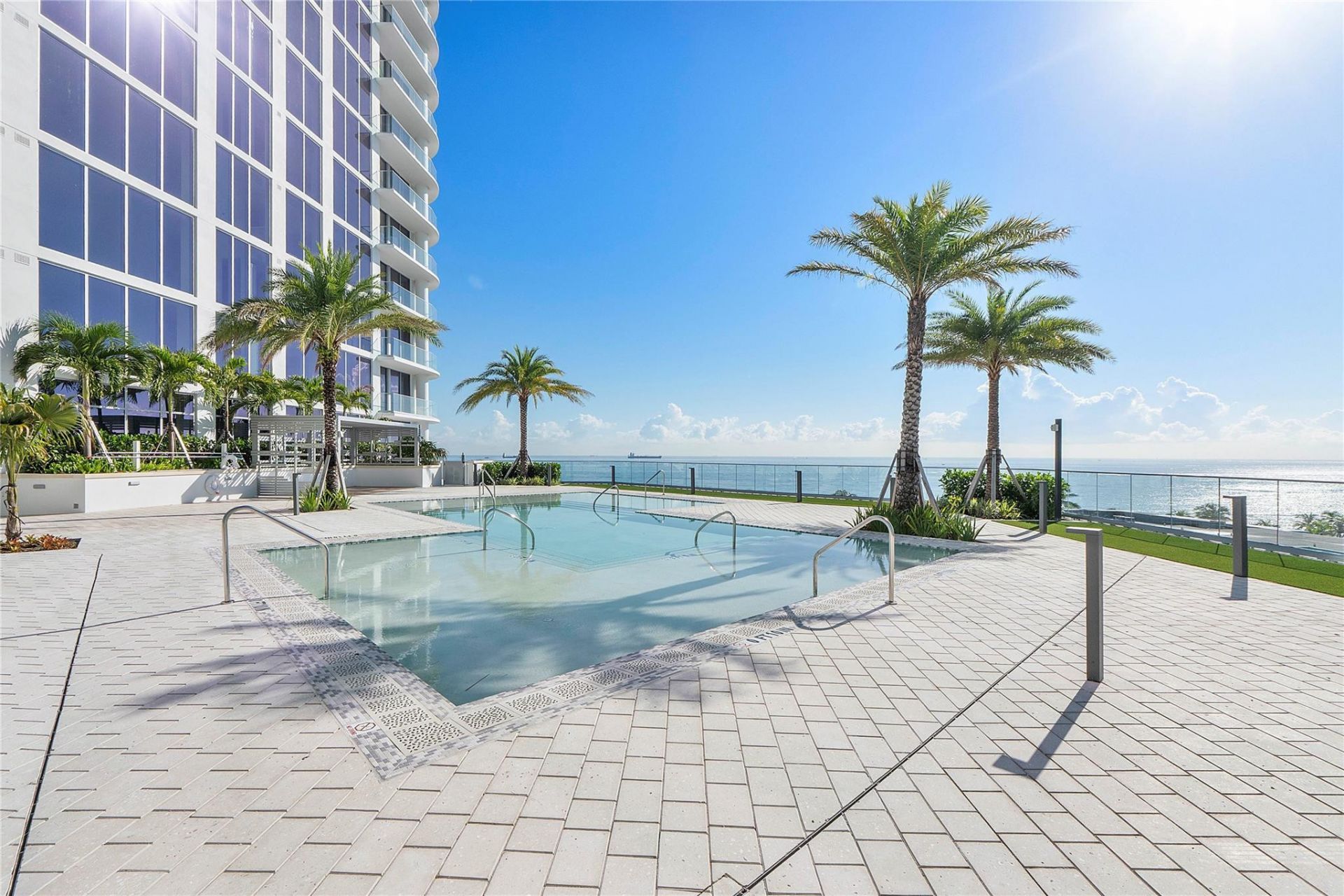 153 N Seabreeze Boulevard N, Unit 1803, Fort Lauderdale, FL 33304 Photo