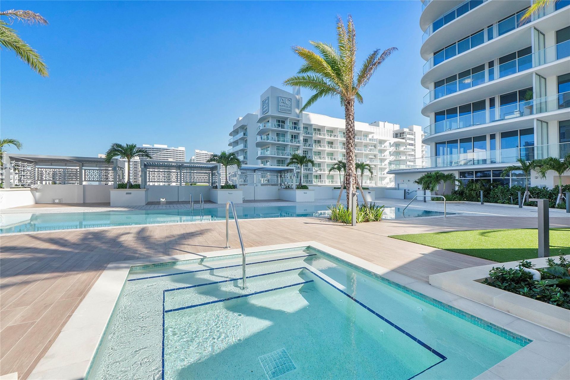 153 N Seabreeze Boulevard N, Unit 1803, Fort Lauderdale, FL 33304 Photo