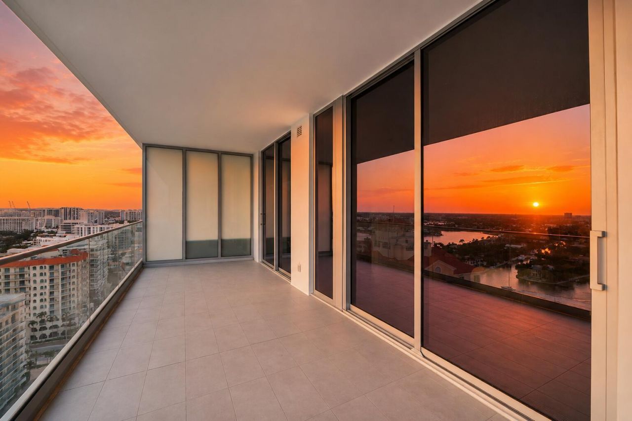 153 N Seabreeze Boulevard N, Unit 1803, Fort Lauderdale, FL 33304 Photo