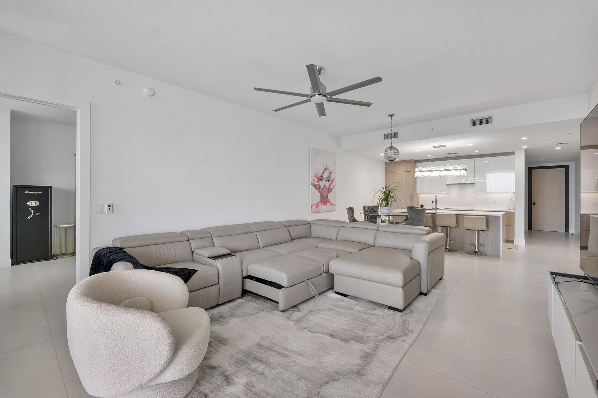 153 N Seabreeze Boulevard N, Unit 1803, Fort Lauderdale, FL 33304 Photo
