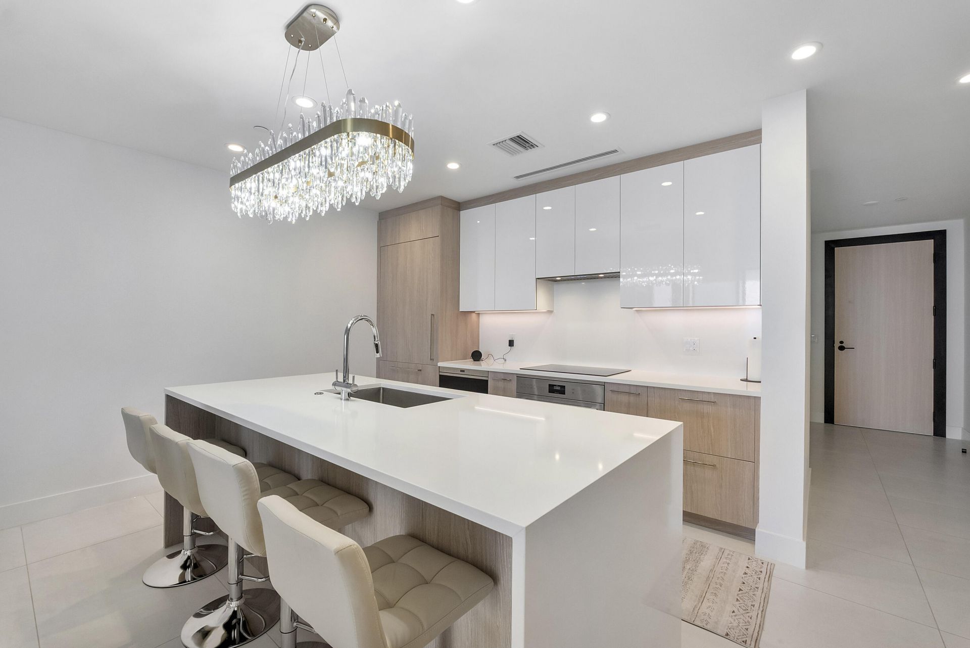 153 N Seabreeze Boulevard N, Unit 1803, Fort Lauderdale, FL 33304 Photo
