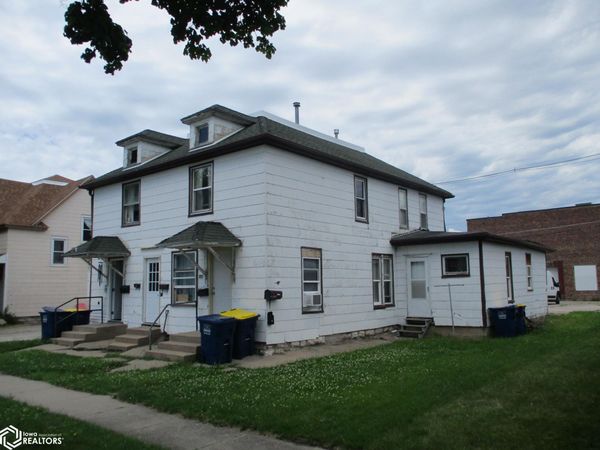 205 W 5Th Street, Vinton, IA 52349