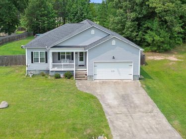 10417 Carsons Creek Drive, Zebulon, NC 27597