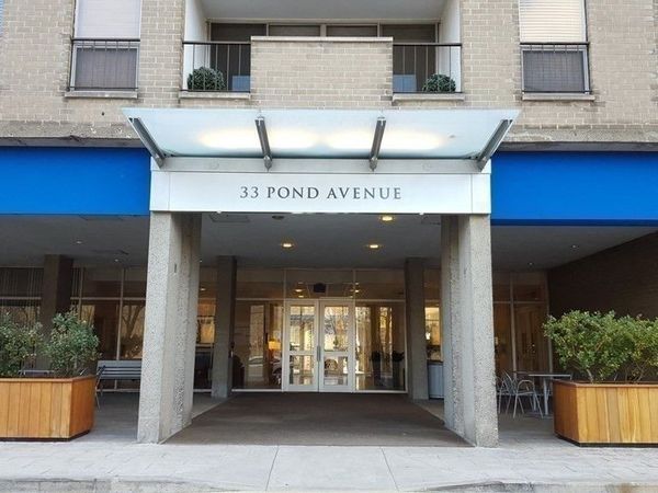 33 Pond Ave, Unit 306, Brookline, MA 02445
