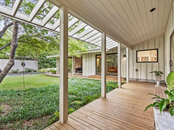 998 FAIR MEADOW RD, Memphis, TN 38117