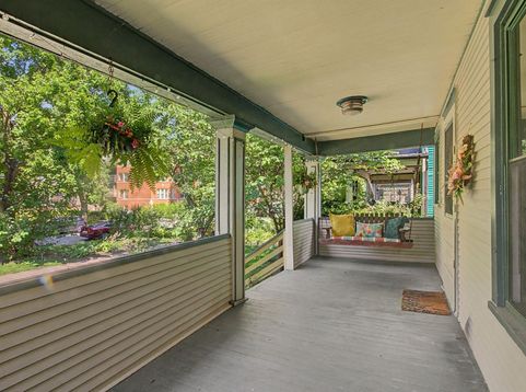 Main Photo