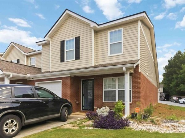 342 Tara Commons Circle , Loganville, GA 30052