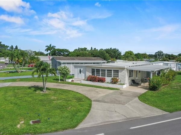 1 Cannes DR, NAPLES, FL 34112