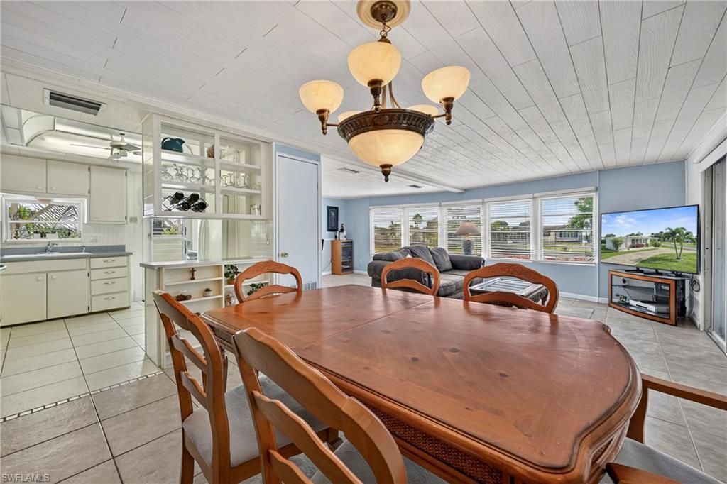 1 Cannes Dr, Naples, FL 34112 Photo