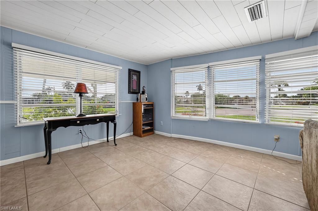1 Cannes Dr, Naples, FL 34112 Photo