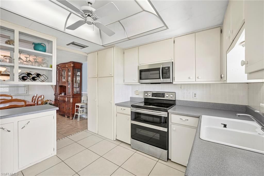 1 Cannes Dr, Naples, FL 34112 Photo