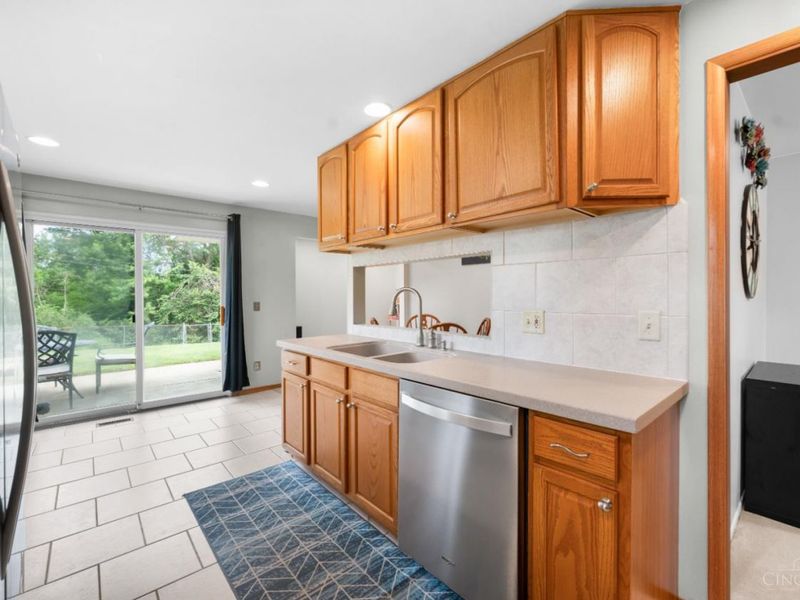 1733 Beaver Creek Lane, Kettering, OH 45429 Photo 11