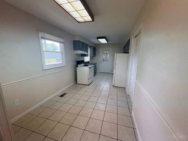 2574 Mariposa Street, Colerain Township, OH 45231 Photo 7
