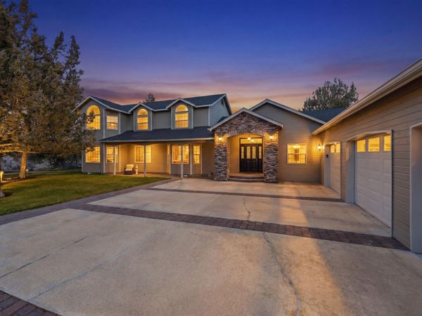 1500 NW 77th Street, Redmond, OR 97756