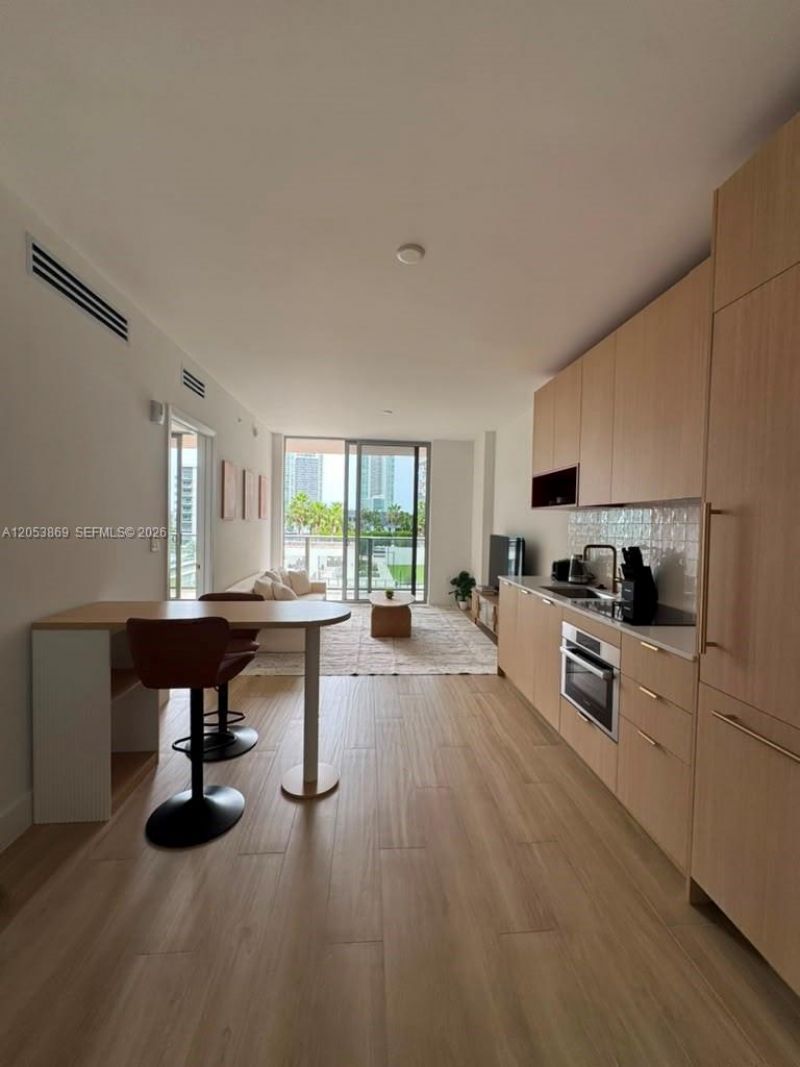 90 NE 32nd St, Unit 811, Miami, FL 33137 Photo