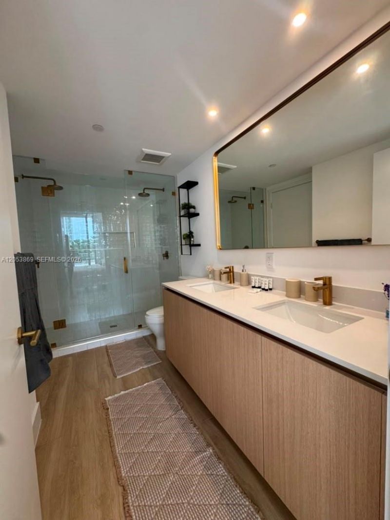 90 NE 32nd St, Unit 811, Miami, FL 33137 Photo