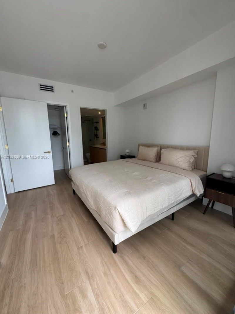 90 NE 32nd St, Unit 811, Miami, FL 33137 Photo