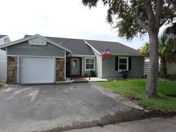 14028 SW 149th Ln , Miami, FL 33186