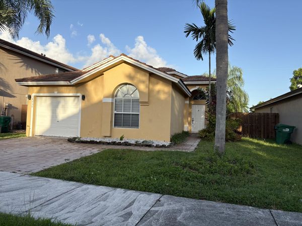 14750 SW 156TH Avenue, Miami, FL 33196