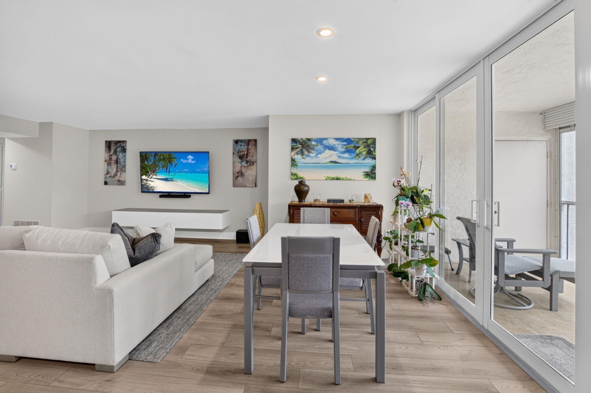 104 Half Moon Circle, Unit D2, Hypoluxo, FL 33462 Photo