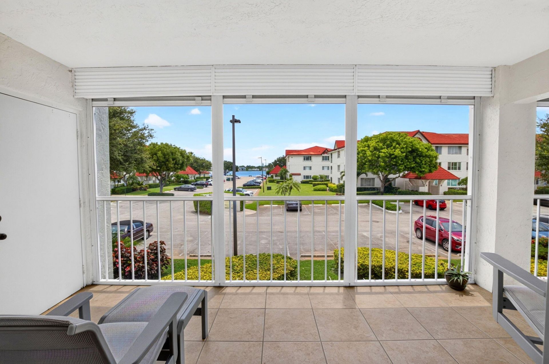 104 Half Moon Circle, Unit D2, Hypoluxo, FL 33462 Photo