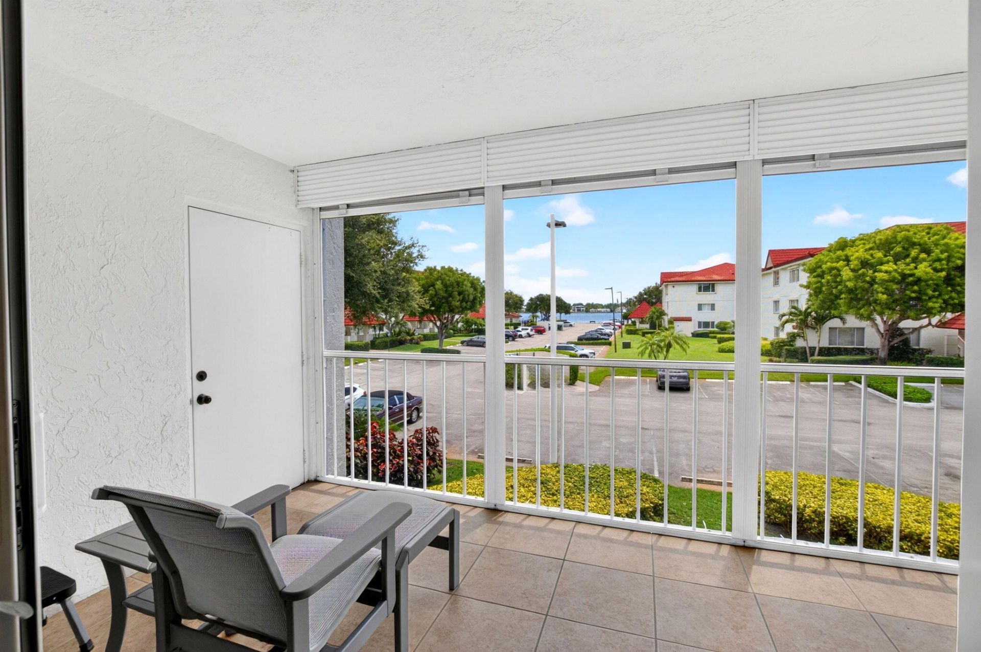104 Half Moon Circle, Unit D2, Hypoluxo, FL 33462 Photo