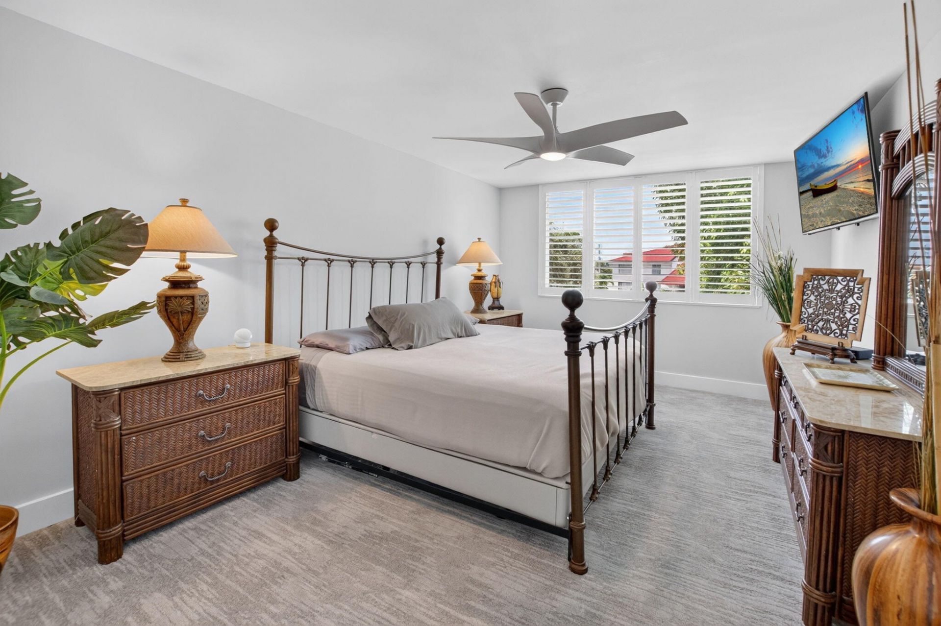 104 Half Moon Circle, Unit D2, Hypoluxo, FL 33462 Photo