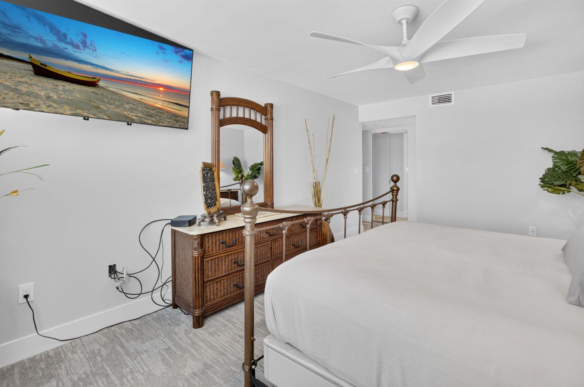 104 Half Moon Circle, Unit D2, Hypoluxo, FL 33462 Photo