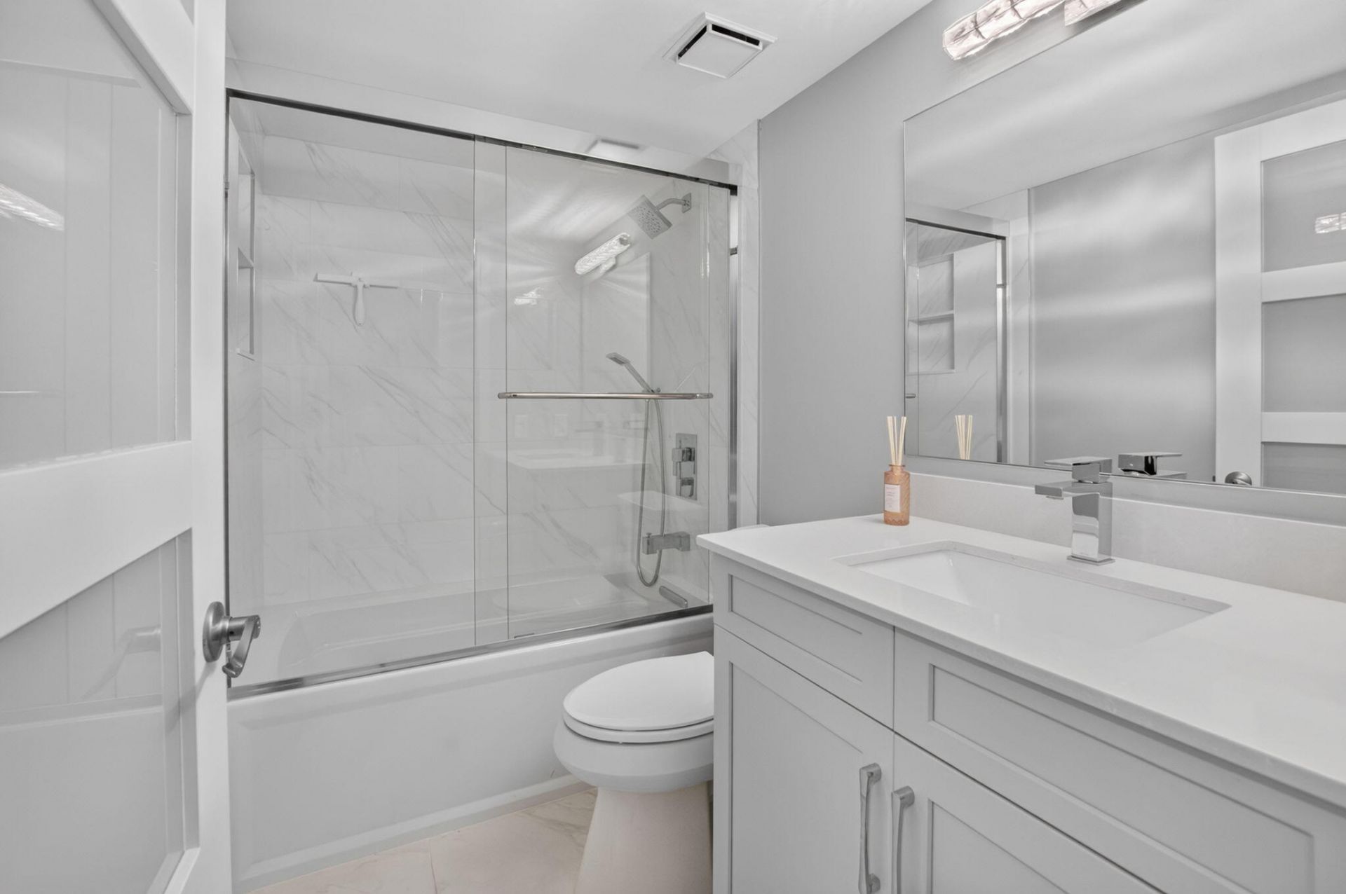 104 Half Moon Circle, Unit D2, Hypoluxo, FL 33462 Photo