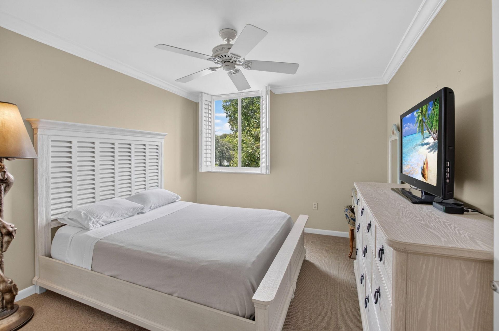 104 Half Moon Circle, Unit D2, Hypoluxo, FL 33462 Photo