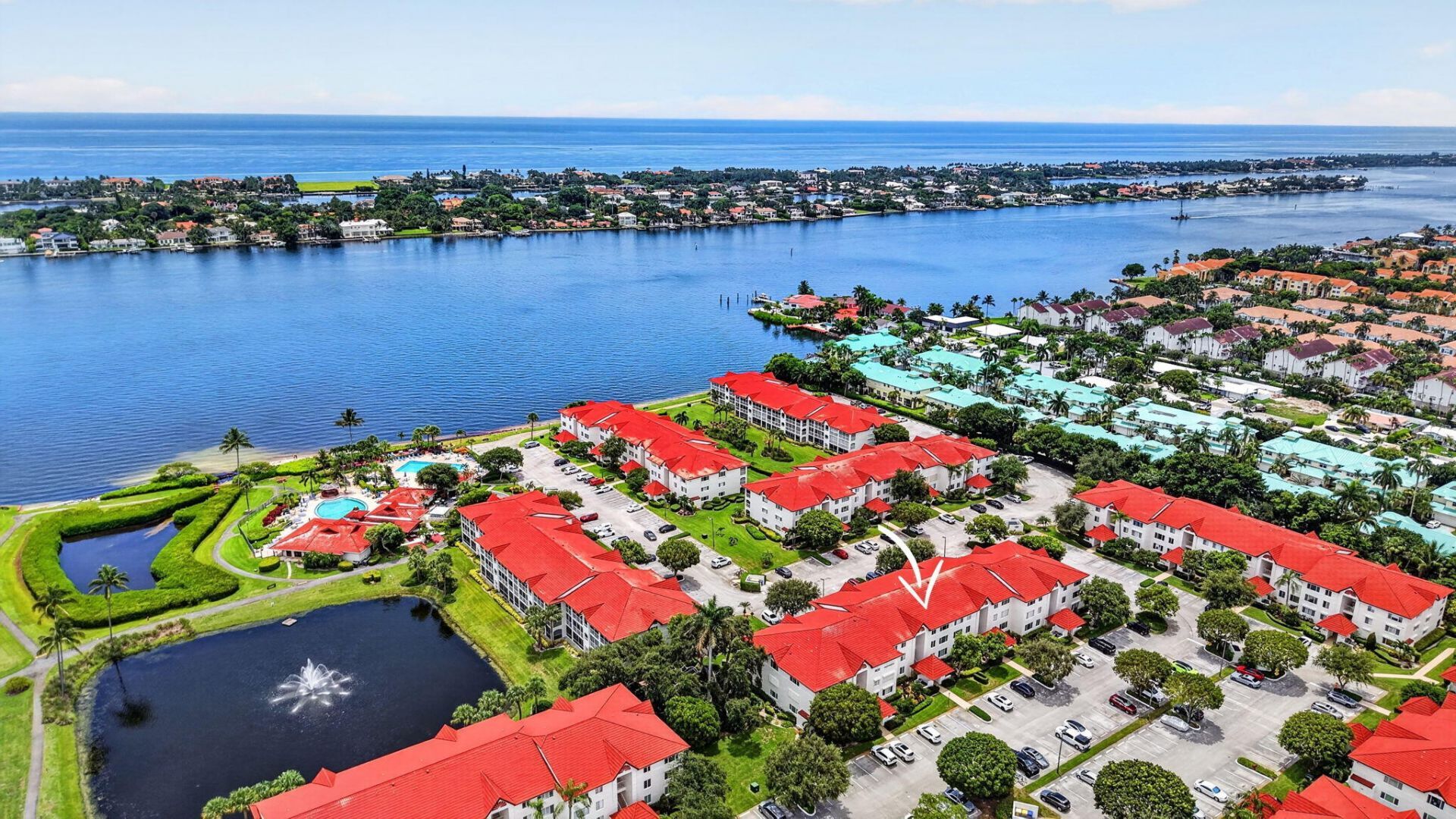 104 Half Moon Circle, Unit D2, Hypoluxo, FL 33462 Photo