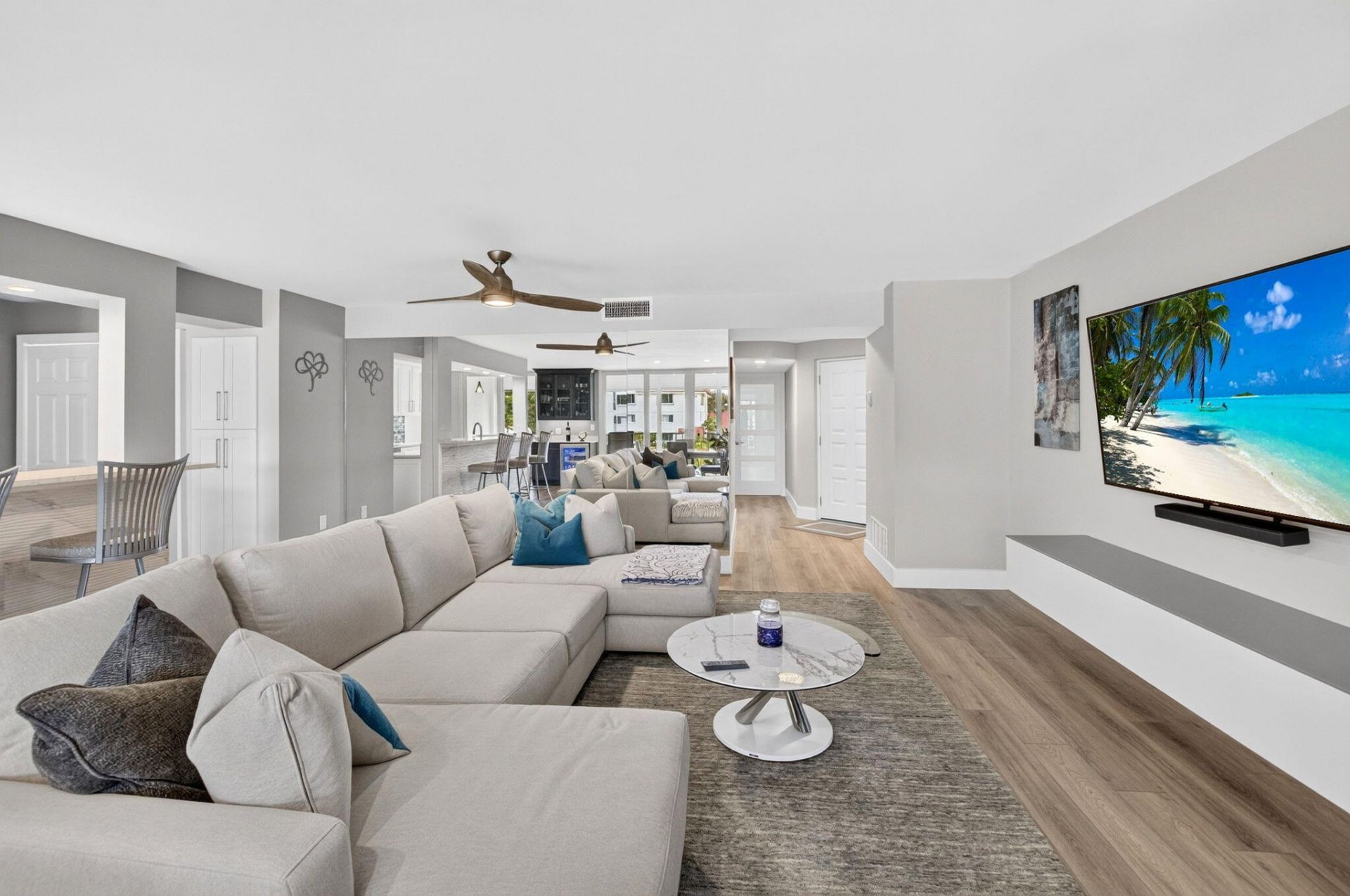 104 Half Moon Circle, Unit D2, Hypoluxo, FL 33462 Photo