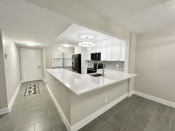 7681 Tahiti Lane, Unit 102, Lake Worth, FL 33467