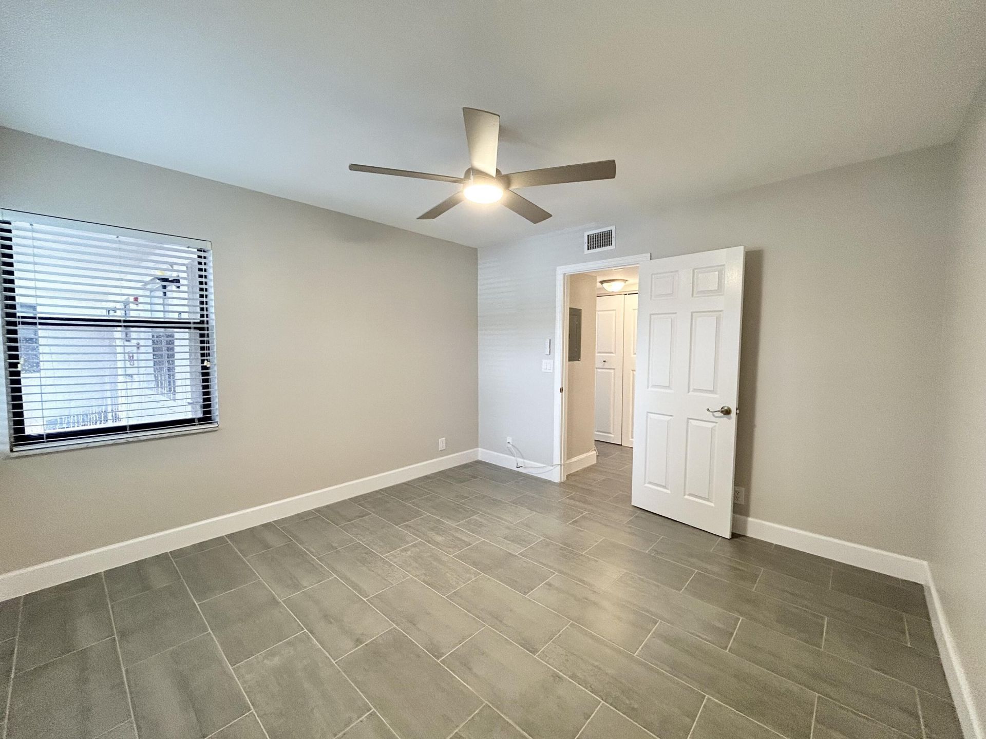 7681 Tahiti Lane, Unit 102, Lake Worth, FL 33467 Photo