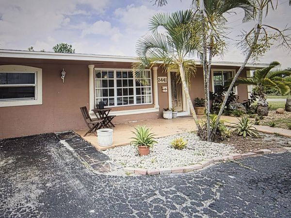 2441 PINE TREE Drive, Miramar, FL 33023