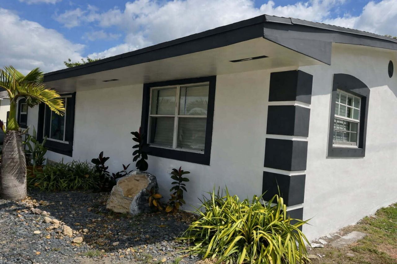 2441 Pine Tree Drive, Miramar, FL 33023 Photo