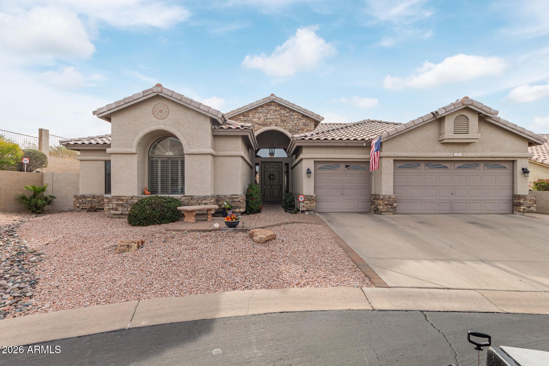 1337 E Ludlow Drive, Phoenix, AZ 85022 Main Photo