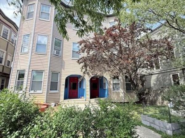 83 Francis St, Unit 5, Brookline, MA 02446