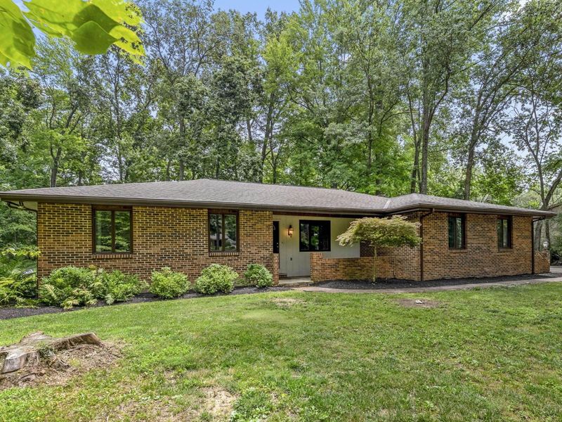 2660 Tally Ho Drive, Blacklick, OH 43004 Photo 2
