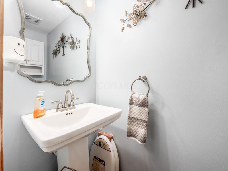 3361 Oak Bend Boulevard, Canal Winchester, OH 43110 Photo 8