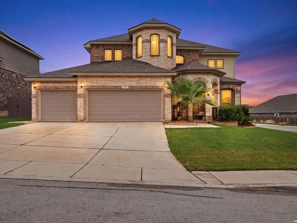 13507 Falls Summit, San Antonio, TX 78245