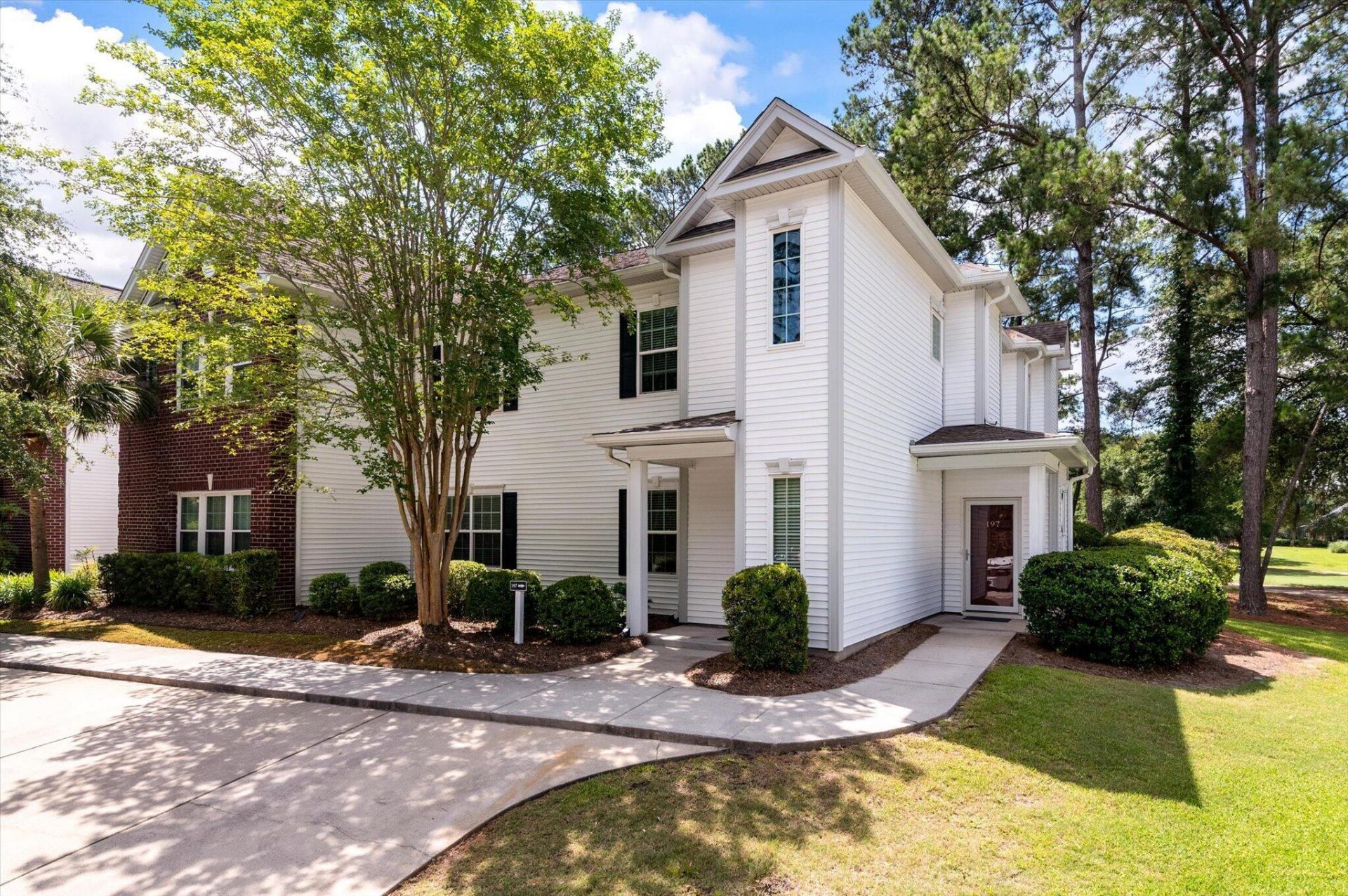 197 Golfview Lane Photo 1