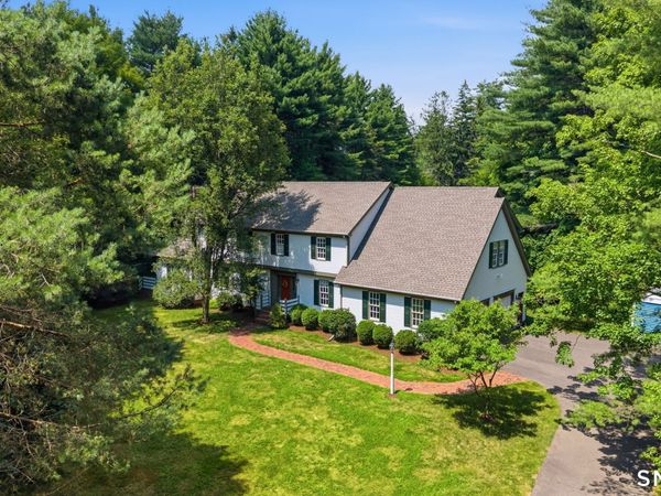 276 Stratton Brook, Simsbury, CT 06092