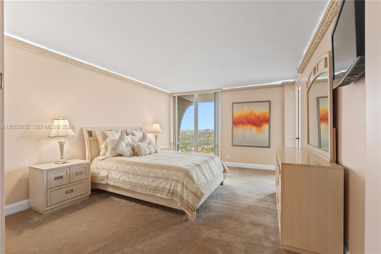 1600 S Ocean Dr , Unit 18B, Hollywood, FL 33019 Photo