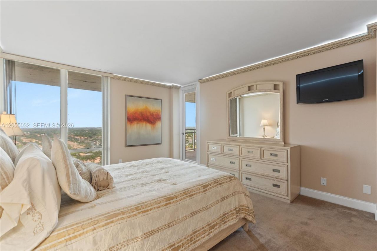 1600 S Ocean Dr , Unit 18B, Hollywood, FL 33019 Photo