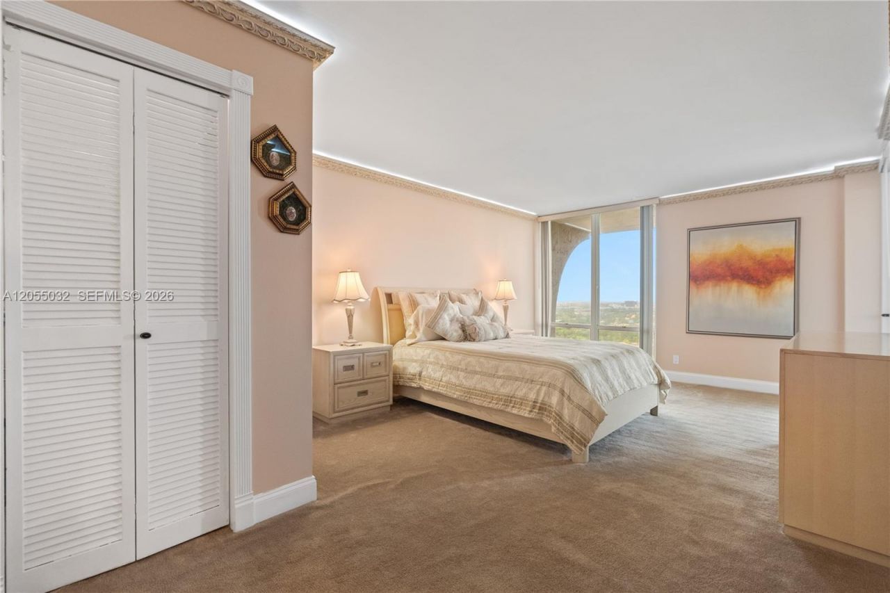 1600 S Ocean Dr , Unit 18B, Hollywood, FL 33019 Photo