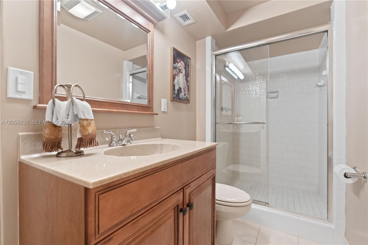 1600 S Ocean Dr , Unit 18B, Hollywood, FL 33019 Photo